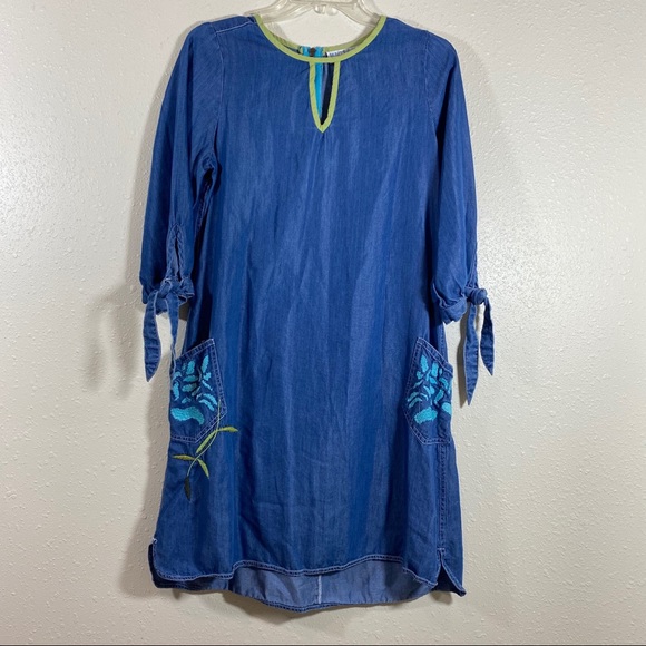 Bleu Bayou Embroidered Flowy Dress Pockets Knee High Dress 3/4 Sleeves b… - Picture 1 of 12
